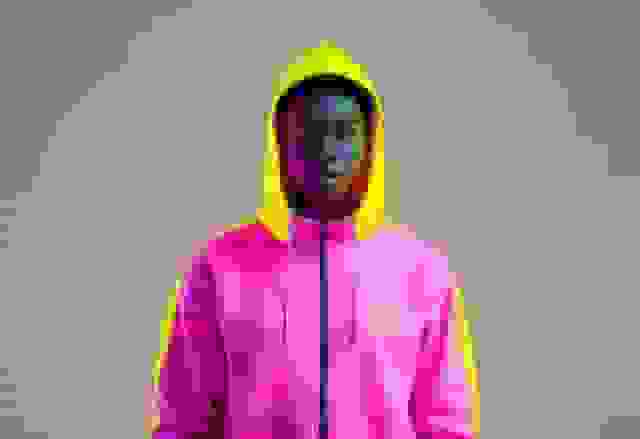 Wrong Colors To Avoid In Professional Headshots illustration