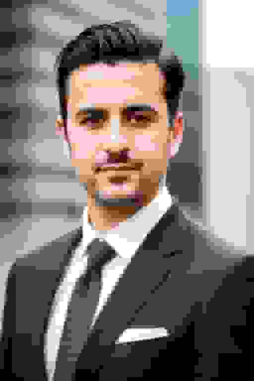 ai-linkedin-photo-male-corporate-suit